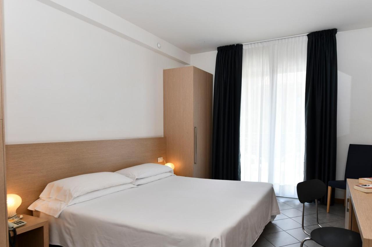 Hotel Eden Lido di Jesolo Esterno foto