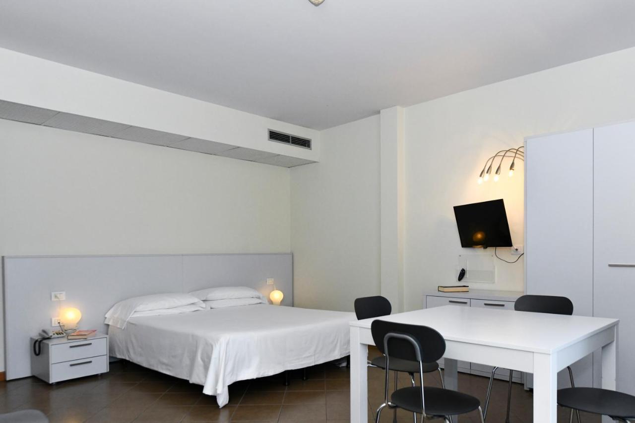 Hotel Eden Lido di Jesolo Esterno foto