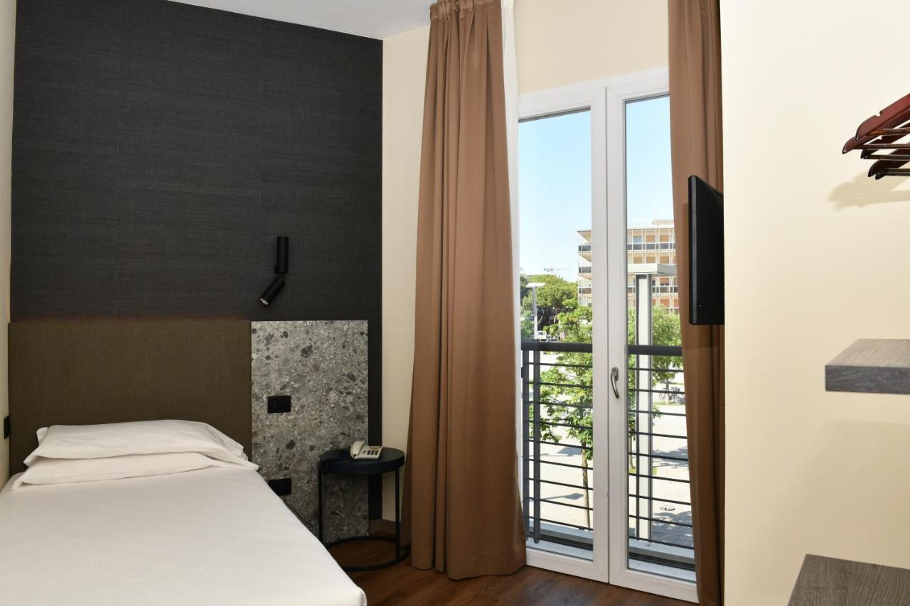 Hotel Eden Lido di Jesolo Esterno foto